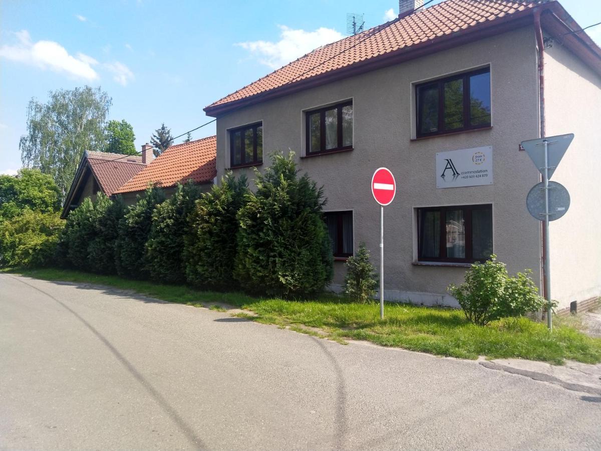 Alisa Apartments Kostomlaty nad Labem Екстер'єр фото
